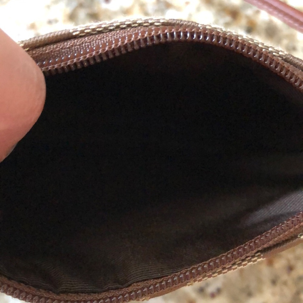 Coach wristlet - Picture 2 of 5